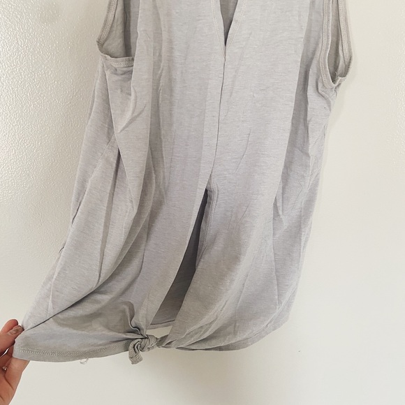 reebok workout tank - Picture 3 of 3